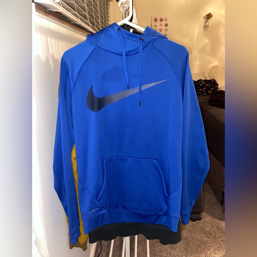 Men’s Nike Sweatshirt